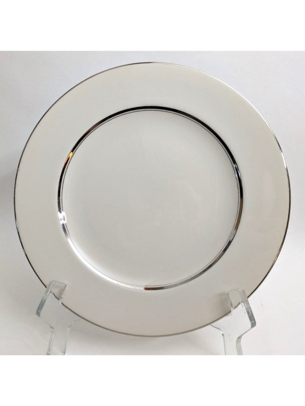 Syracuse China Kent 10-3/4" Dinner Plate Platinum Trim Round White Porcelain